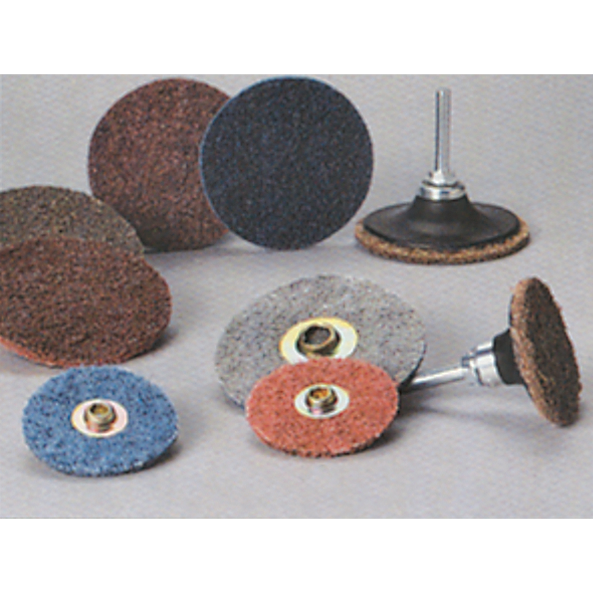 Disques de traitement des surfaces Standard AbrasivesMC, 3" dia., Grain Très fin