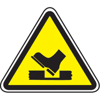 Enseigne de sécurité conforme à la CSA - Tripping Hazard, 6" x 6", Aluminium, Pictogramme