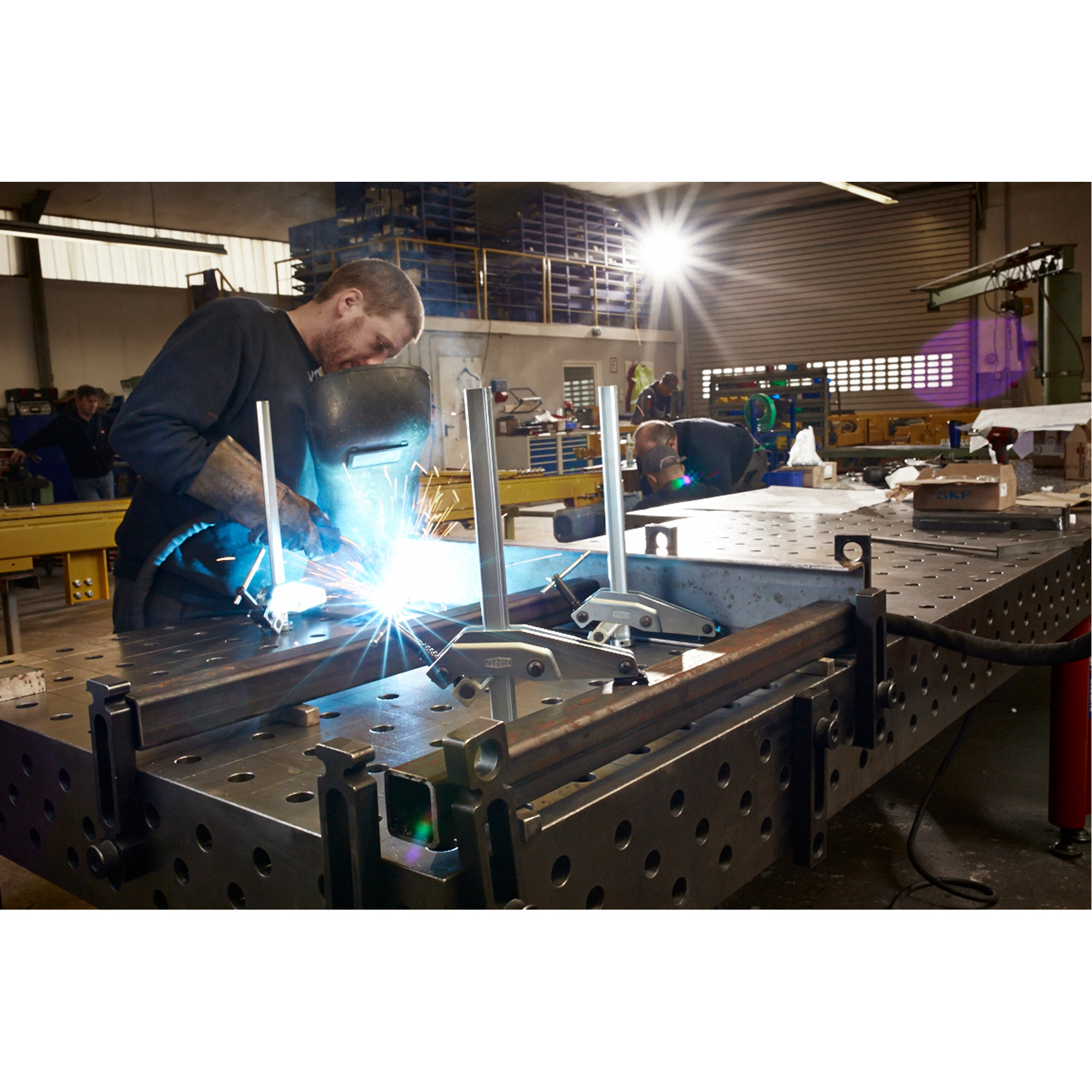 Bride de serrage pour tables de soudage, 12" (305 mm) capacité, 4-3/4" (121 mm) profondeur – Image 3