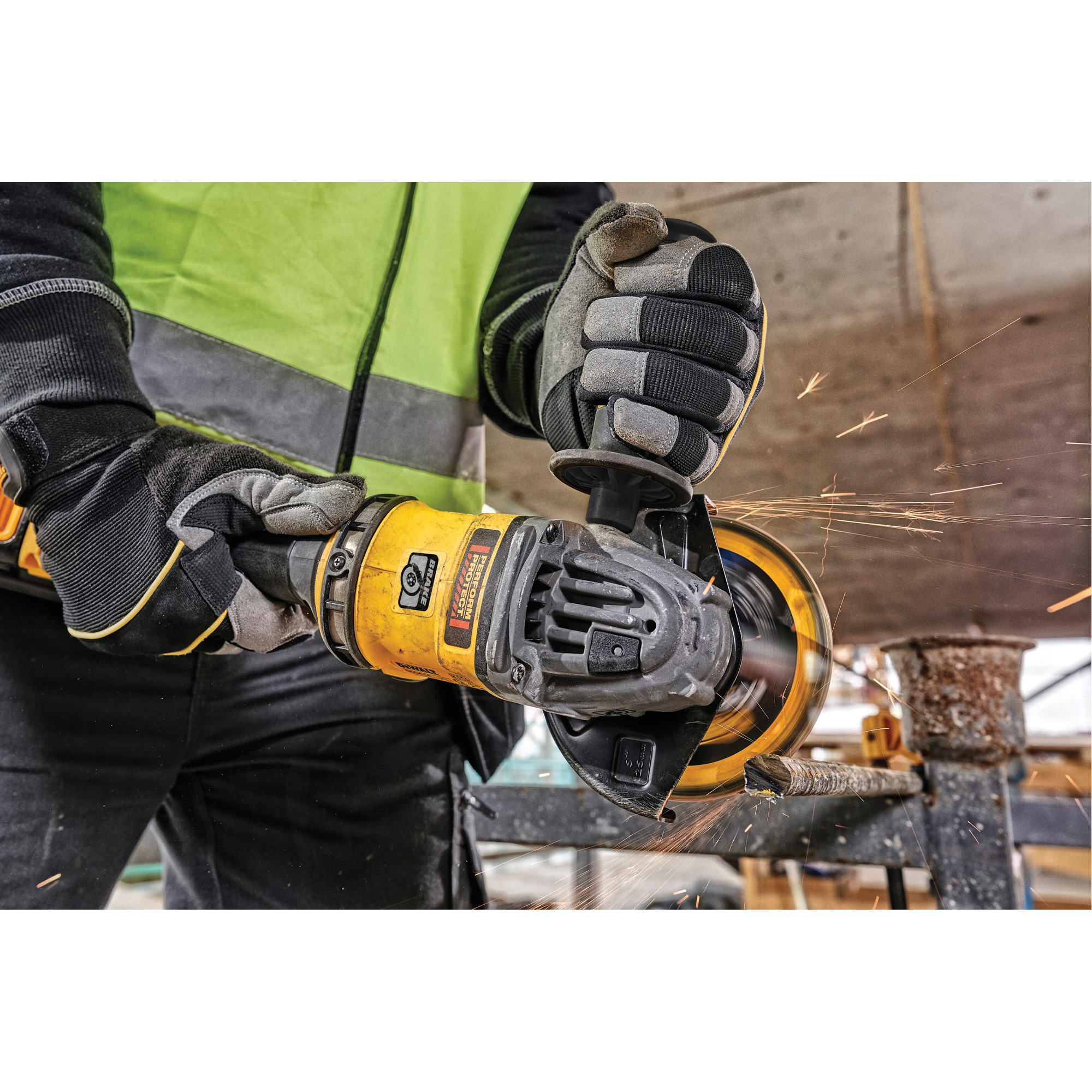 Ensemble de meuleuse sans balai FlexVoltMD Max avec frein antirecul, Roue de 4-1/2" - 6", 60 V – Image 2