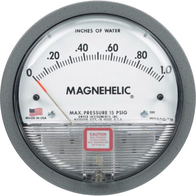 Manomètre différentiel de série 2000 MagnehelicMD, 4-3/4", 0,05 - 0,2" w.c., Fixation sur panneau, Analogique rempli de liquide