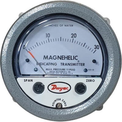 Manomètre différentiel et émetteur de signalisation de série 605 MagnehelicMD, 4", 0 - 30 po en c.e., Fixation sur panneau, Analogique