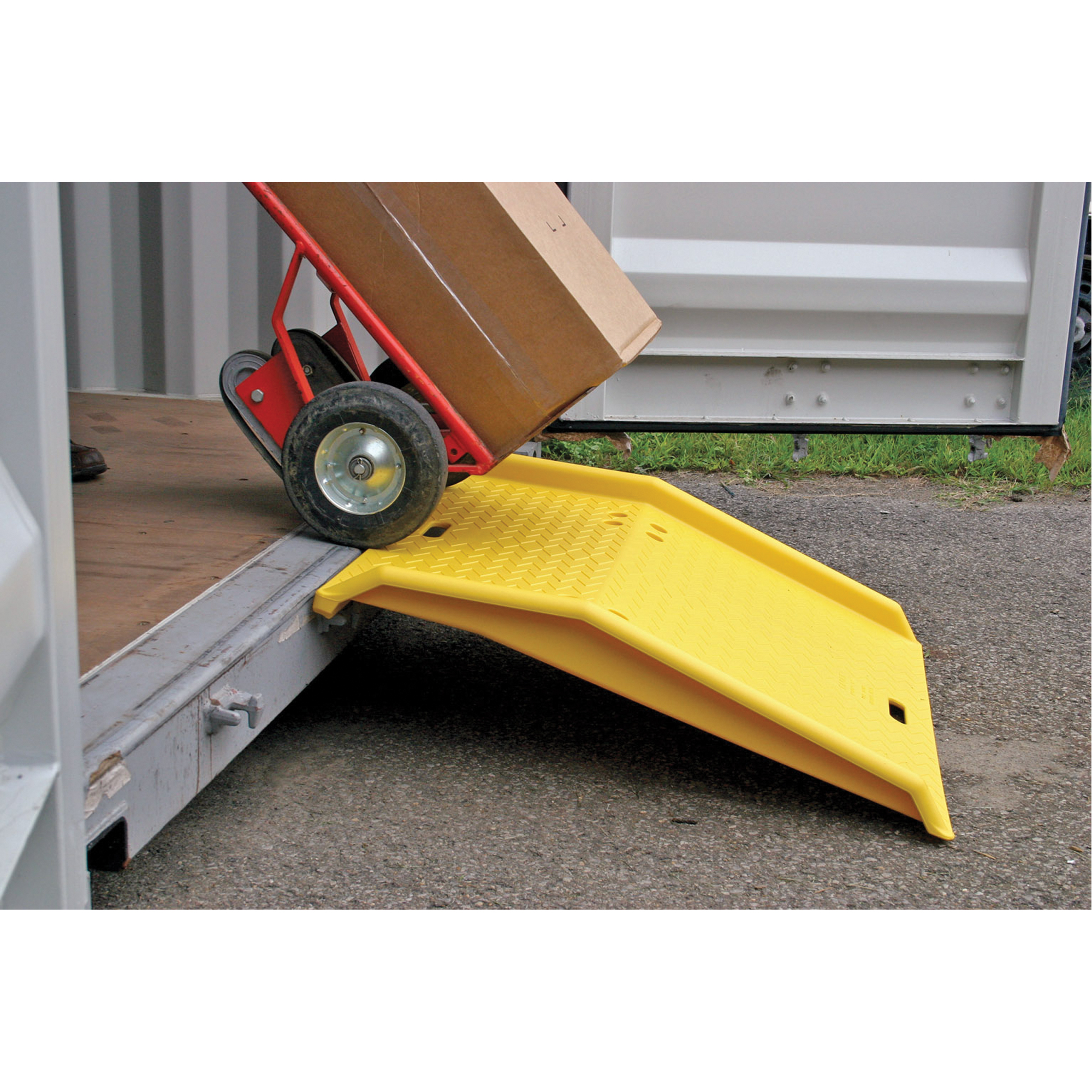 Rampe portable en poly pour contenant d'expédition, Capacité de 750 lb, 35" la x 36" lo