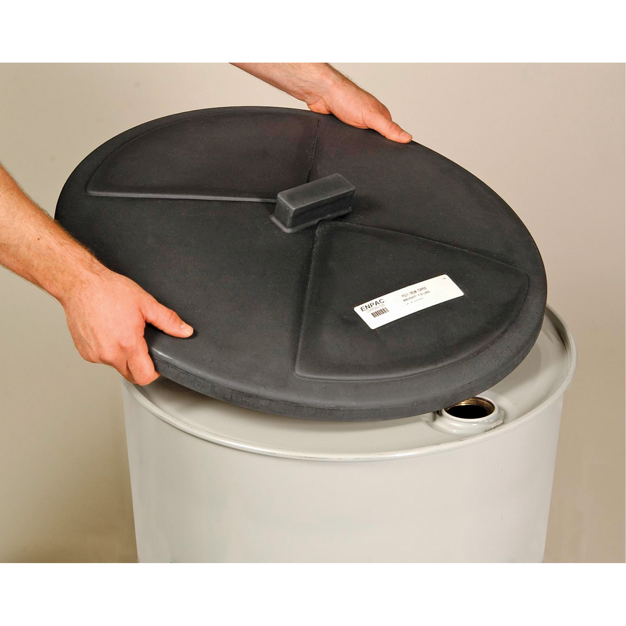 Couvercles Poly-Drum TopperMC, Convient aux barils 55 gal. US (45,8 gal. imp.)