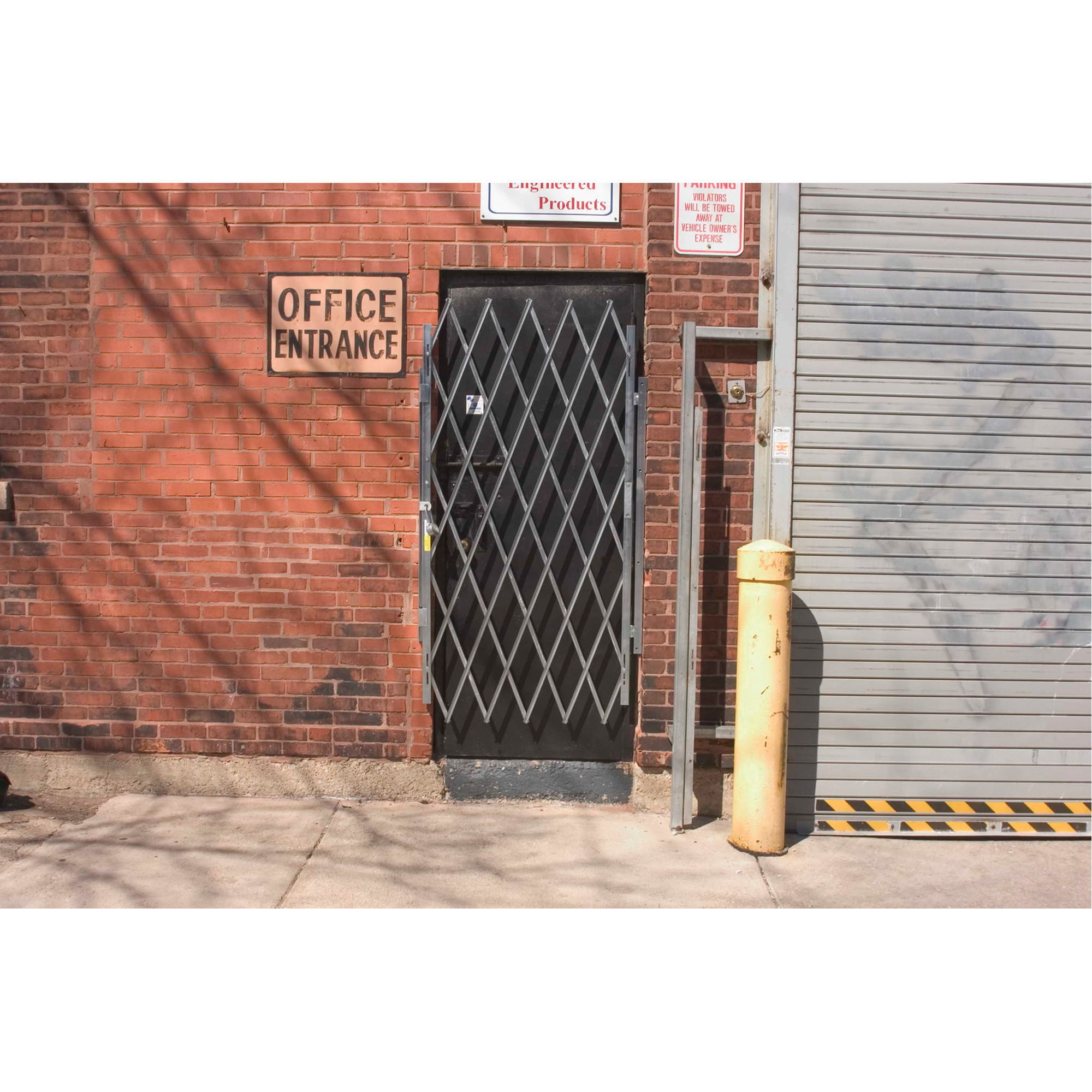 Barrières de porte robustes, Simple, 4' lo x 5' 9" h déployé