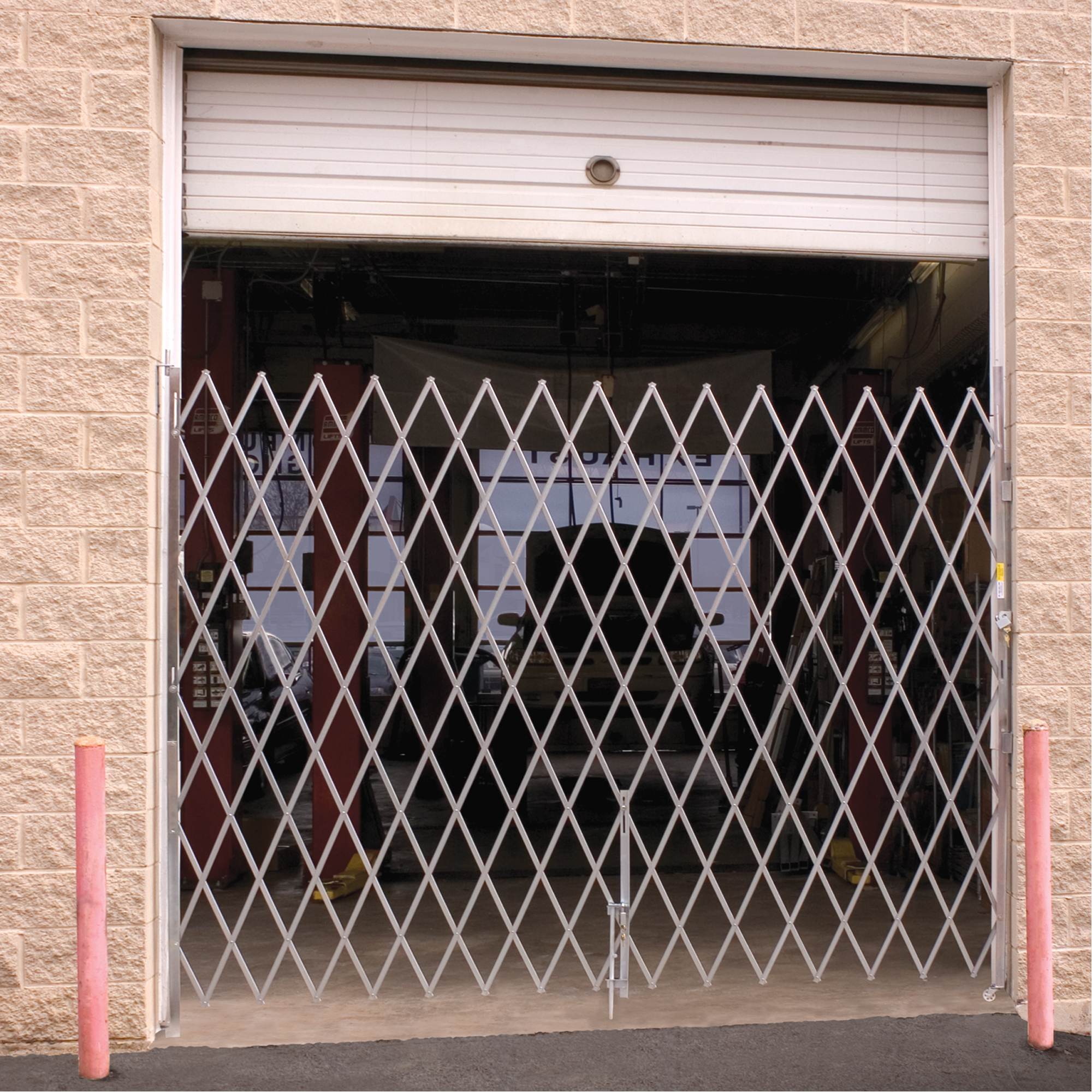 Barrières de sécurité galvanisées repliables, Repliable simple fixe, 7' lo x 7' h déployé