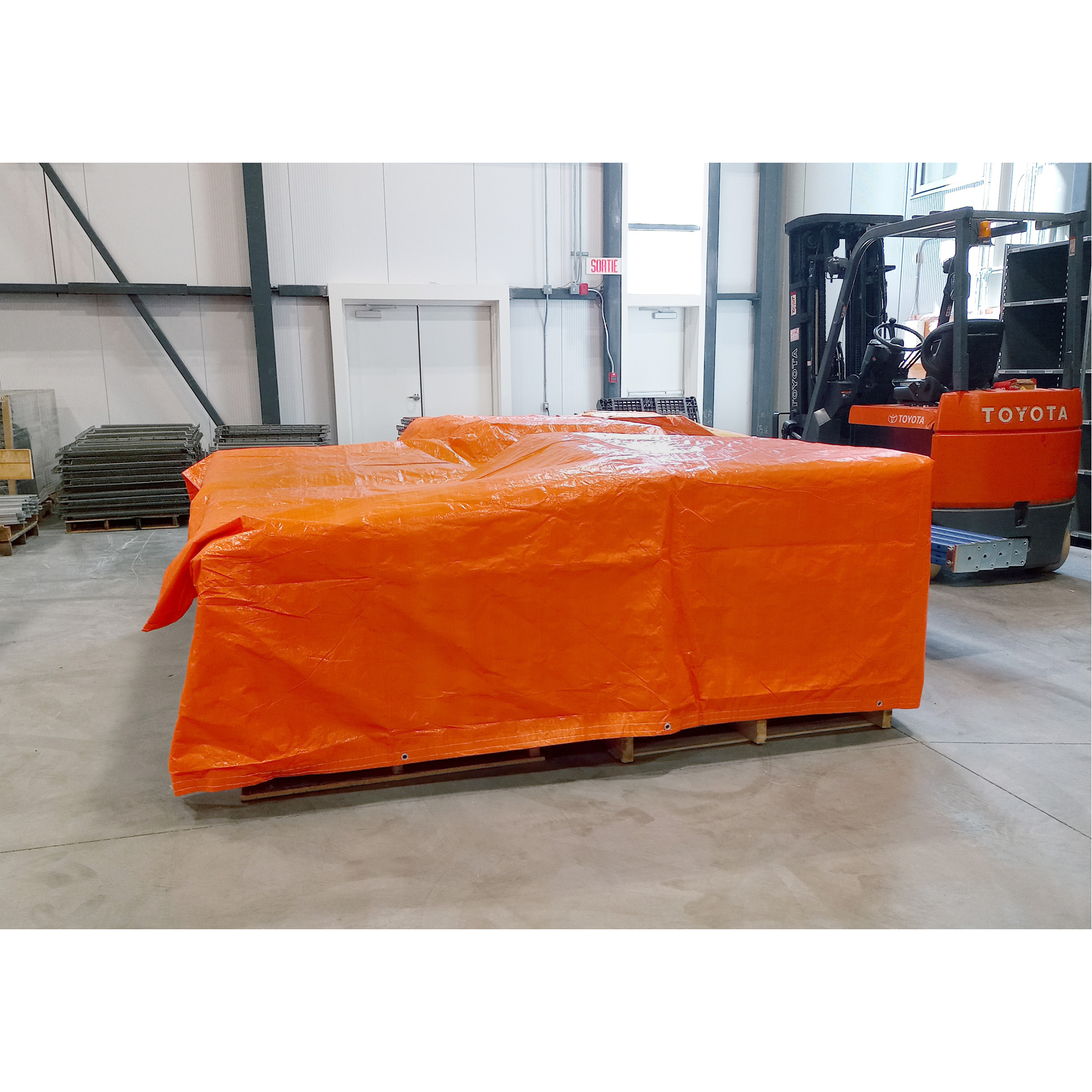 Bâches isolées, Polyéthylène, Orange, 20' x 12' x 8 mils – Image 3
