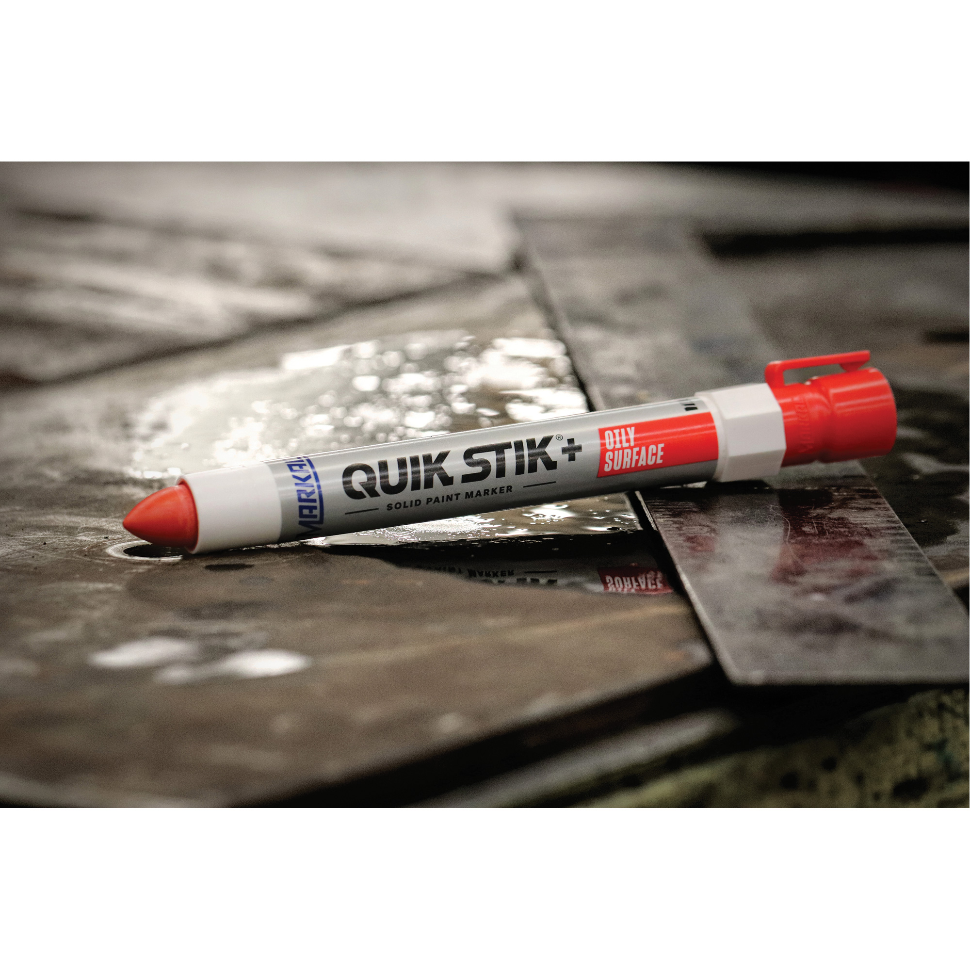 Marqueur de peinture pour surfaces grasses Quik StikMD+, Bâton plein, Rouge – Image 3