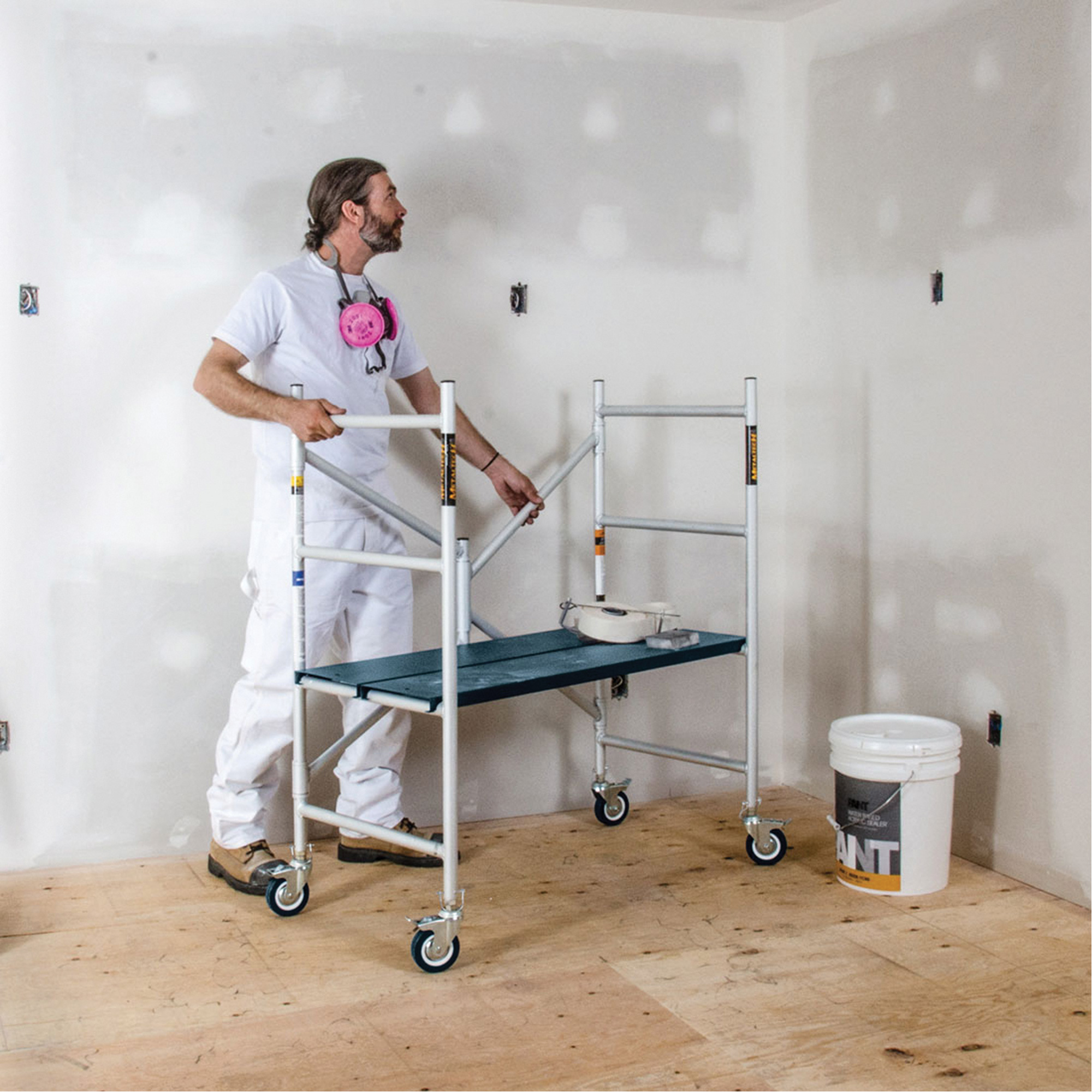 Échafaudages mobiles - Échafaudage MiniMC, Cadre Aluminium, 42" p x 48-1/2" h
