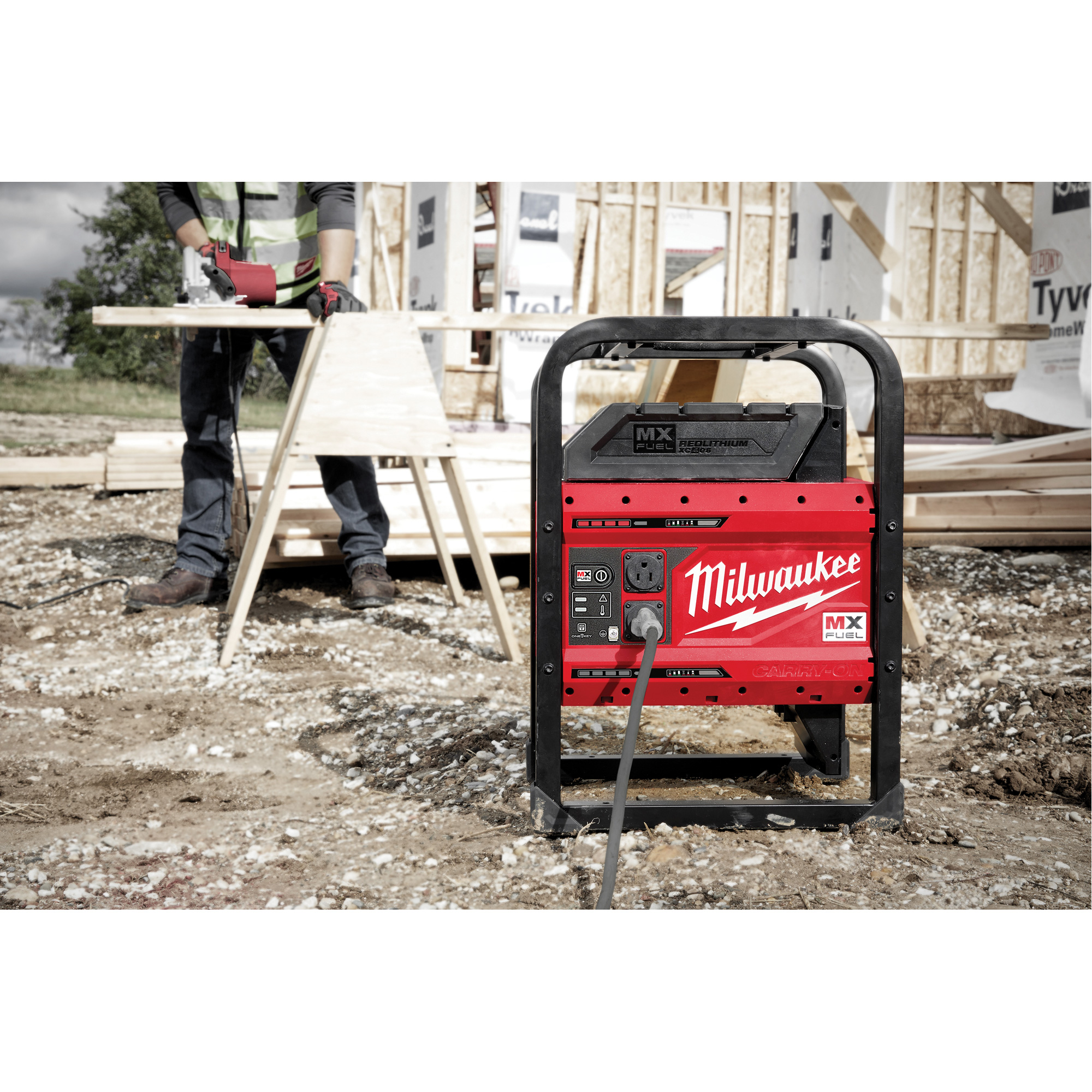 Bloc d'alimentation MX FuelMC Carry-OnMC, 1800 W/3600 W, Lithium-ion, 20-4/5" ha x 12" la x 15" p x 49,7 lb – Image 7