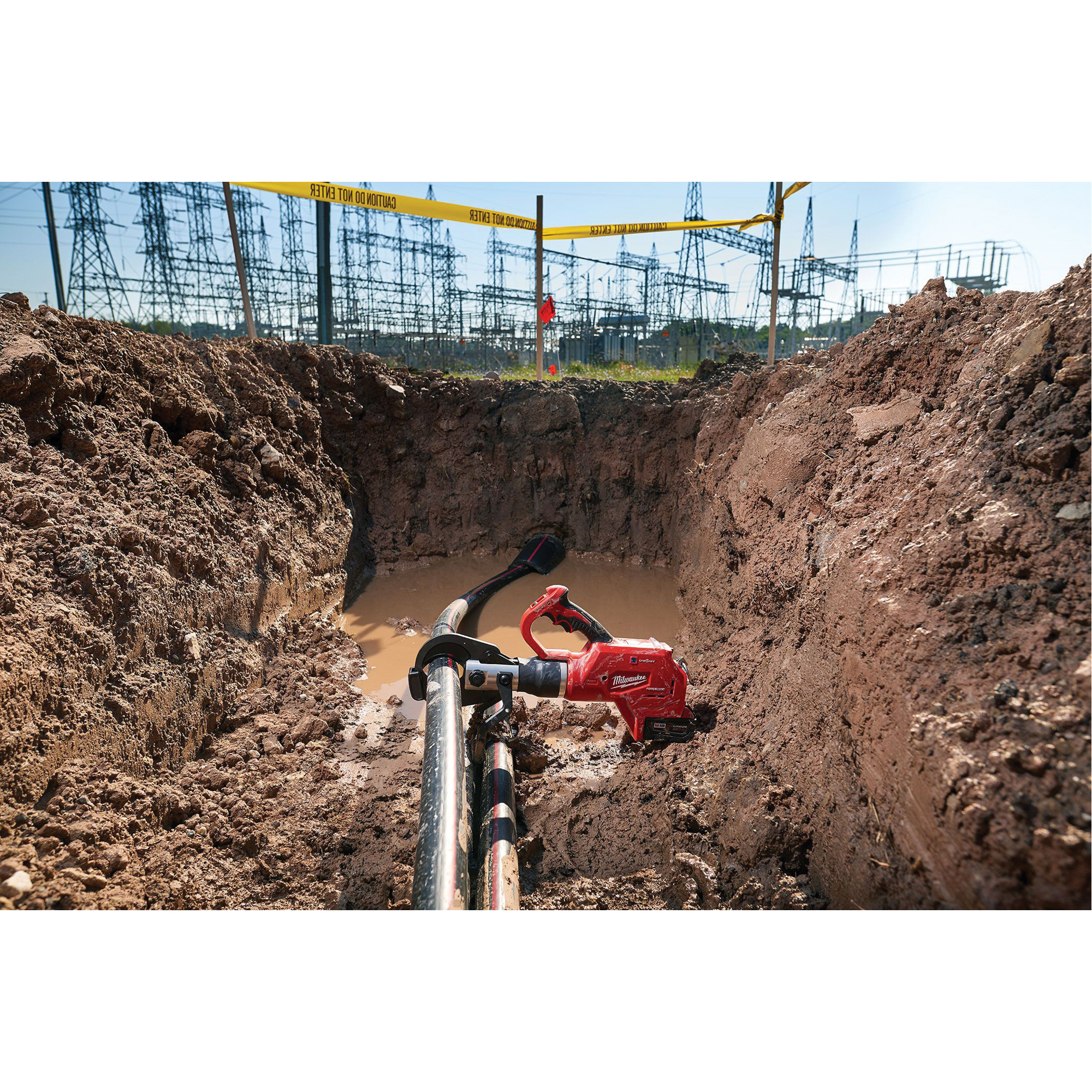 Coupe-câble pour câbles souterrains de 3" M18MC Force LogicMC avec télécommande sans fil – Image 3