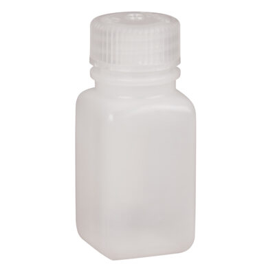 Bouteilles peu encombrantes à prise facile, Carrée, 2 oz, Plastique