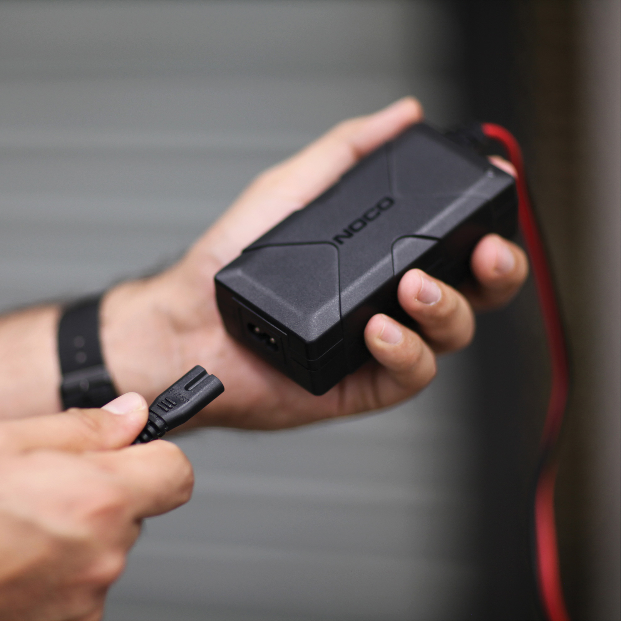 Adaptateur d'alimentation 56 W XGC – Image 2