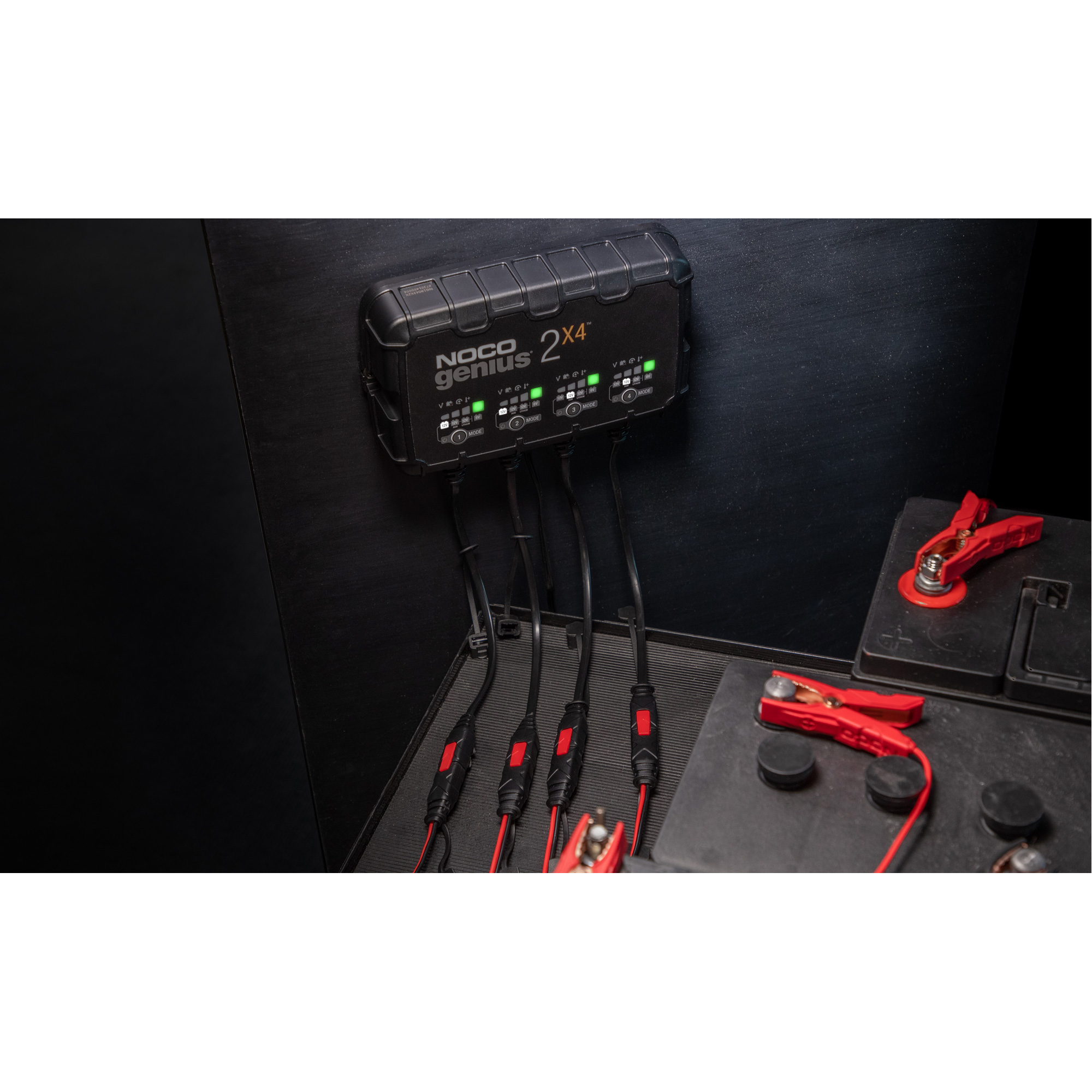 Chargeur de batterie 4 sorties de 8 A GeniusMD 2X4MC – Image 2