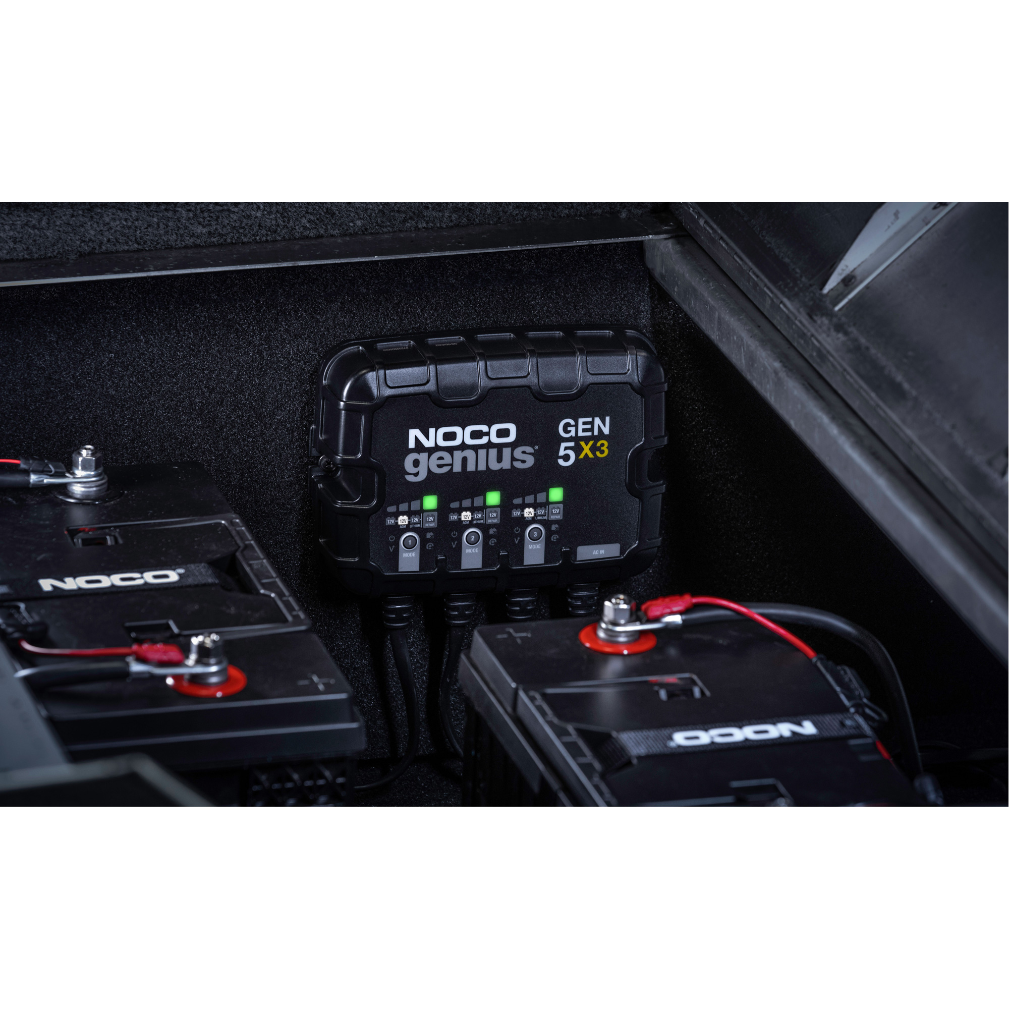 Chargeur de batterie embarqué à 3 sorties de 15 ampères Gen5X3 GeniusMD – Image 2