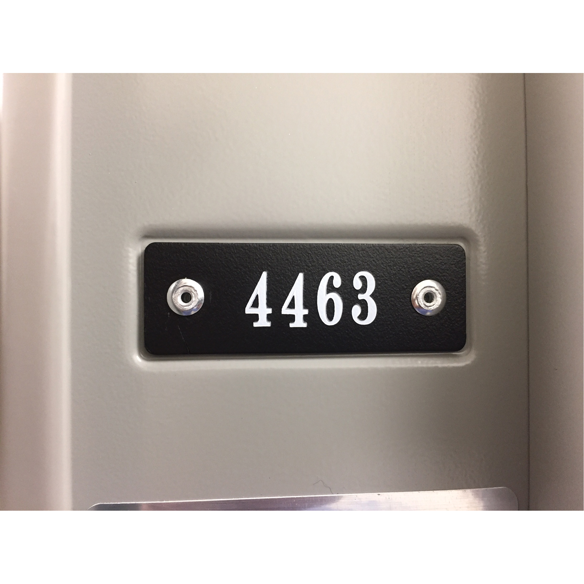 Plaque numérotée pour casier