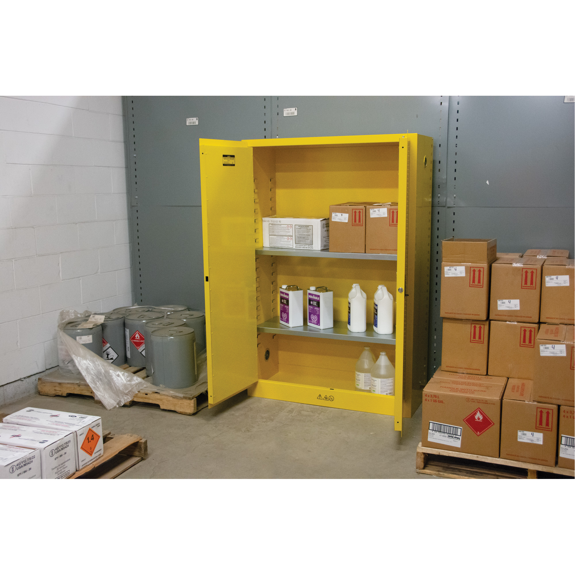 Armoire pour produits inflammables, 45 gal., 2 Porte(s), 43" La x 65" h x 18" p – Image 3