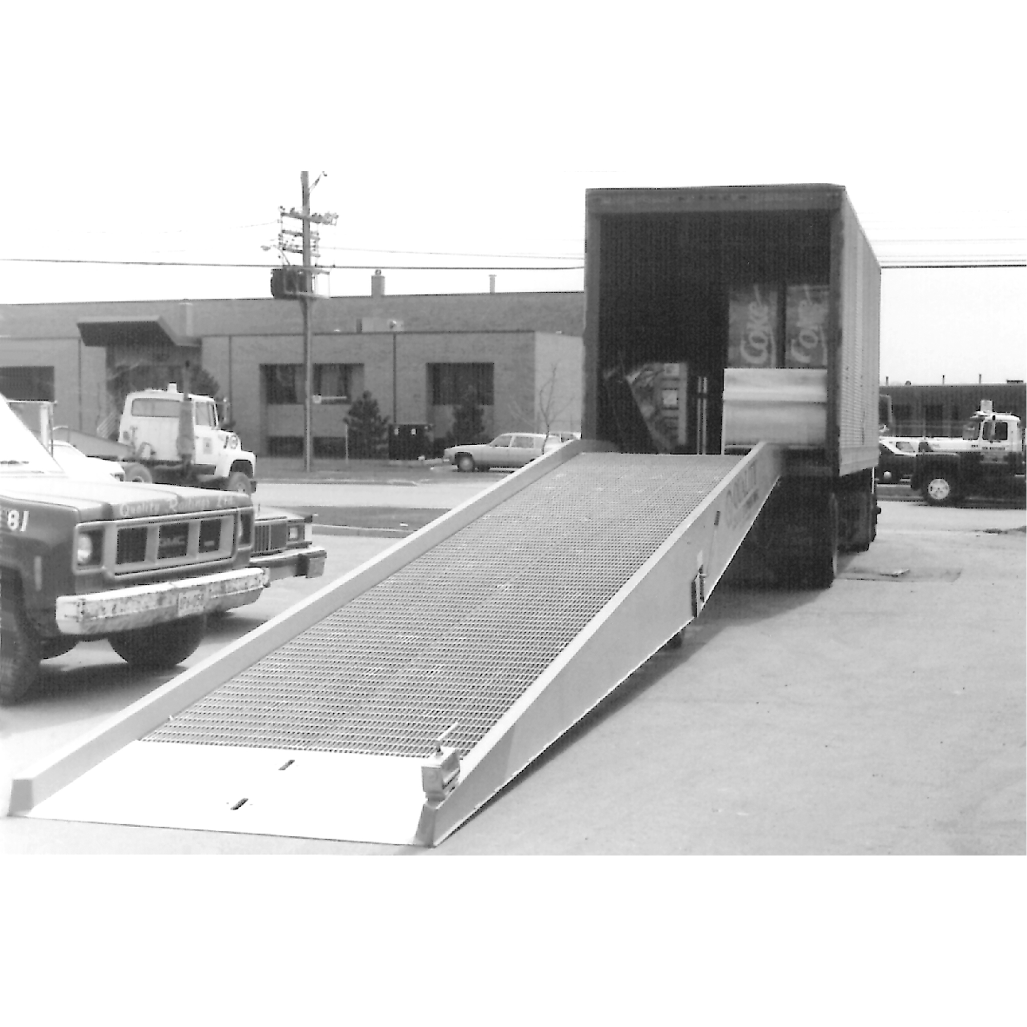 Rampe de chargement mobile, 11000 lb Capacité, 72" la x 30' lo