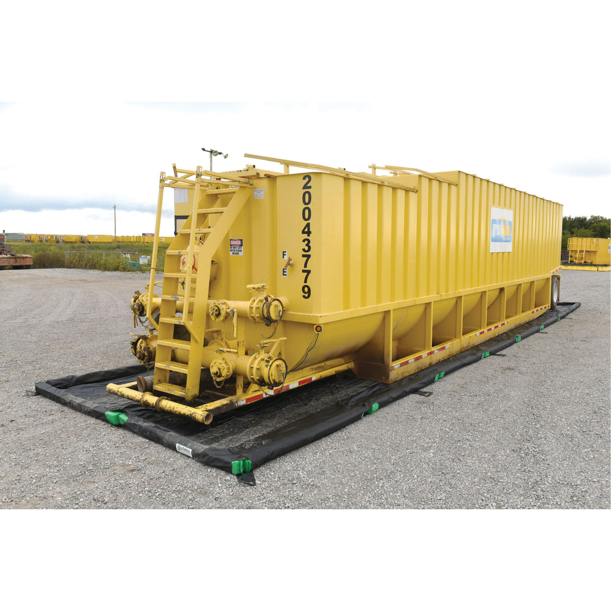 Berme Plus Ultra-Containment BermMD, Capacité 1246 gal. US, 10' la x 50' lo x 0,3" h, Paroi en mousse