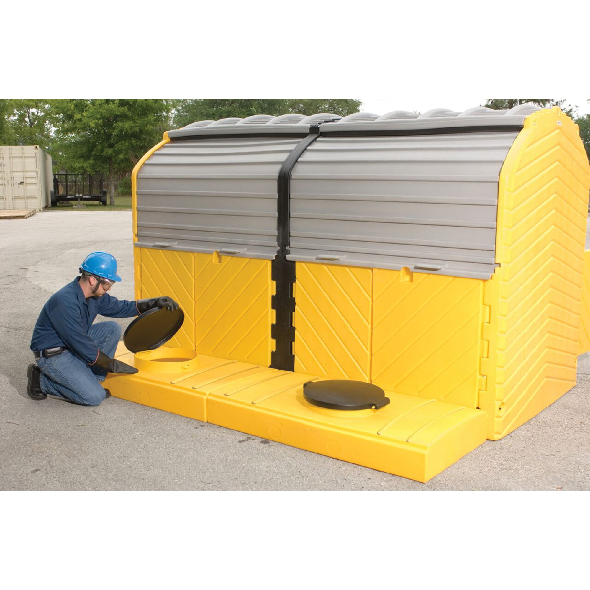 Palette antidéversement pour GRV ultra modulaire — usage extérieur 2 réservoirs, Capacité de déversement 280 gal. US, 126" x 79" x 93"