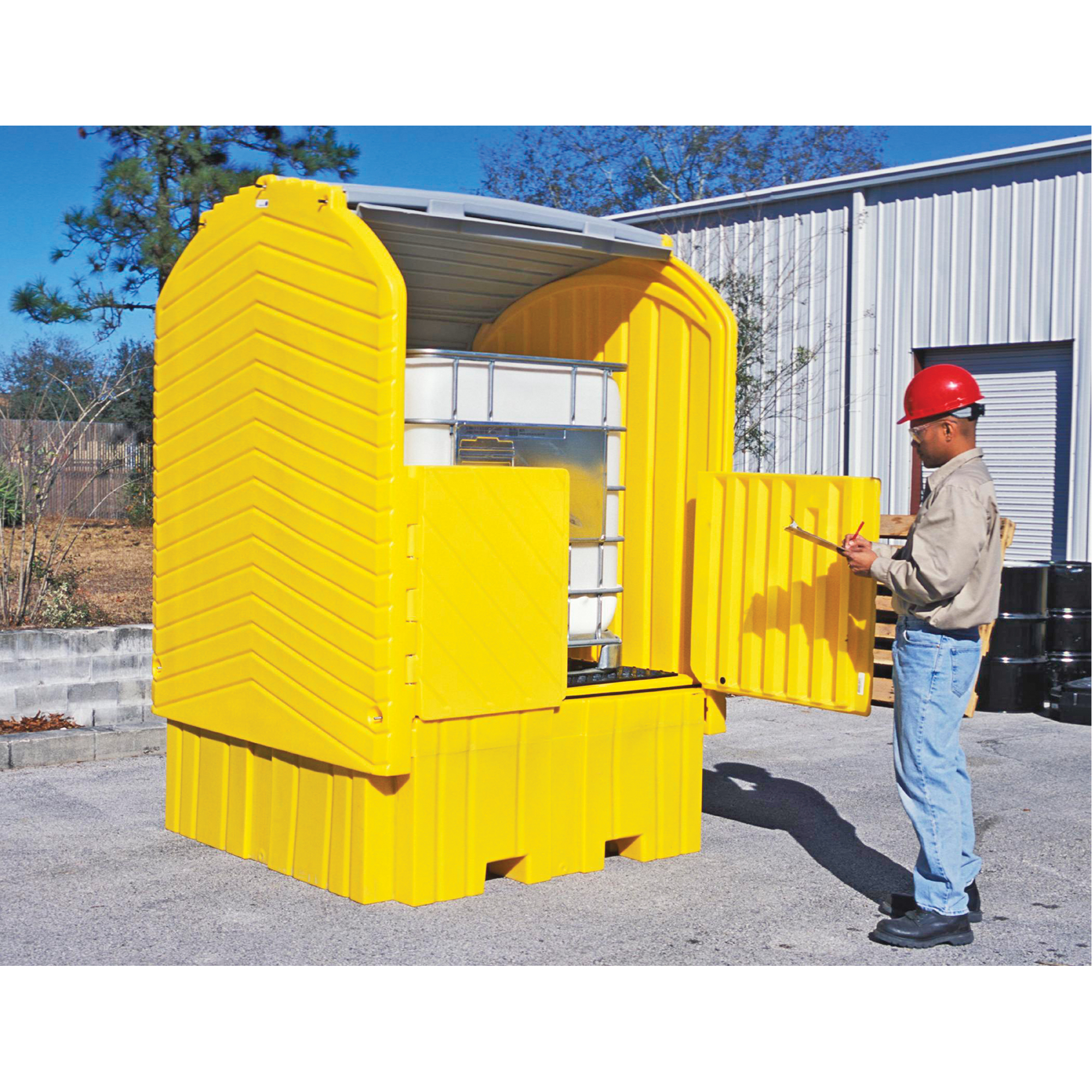 Palettes Ultra IBC HardTopMD avec drain, 64,5" lo x 62" la x 96" h, Capacité de charge 8500 lb