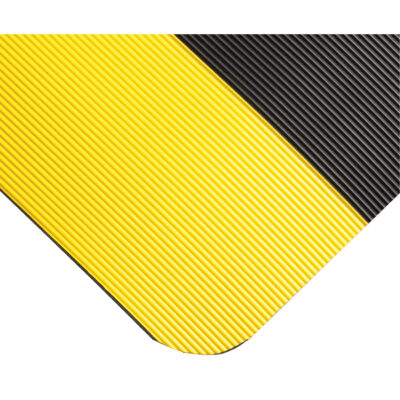 Tapis ondulé pour tableau de contrôle no 702, 3' la x 10' lo, 1/4" Épaisseur, Noir/Jaune, PVC